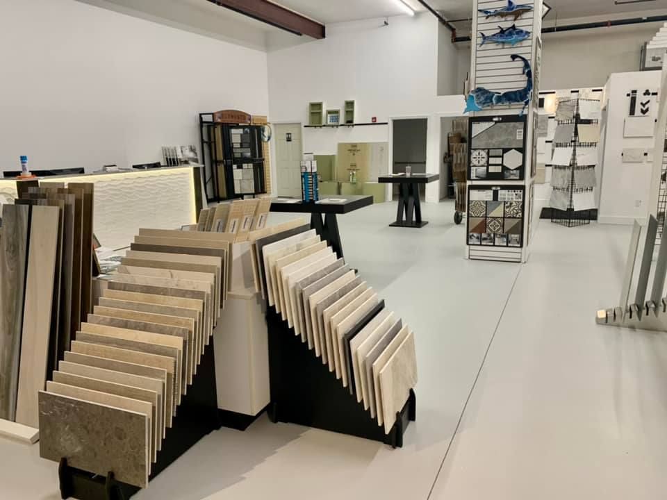 A store filled with lots of tiles and tables.