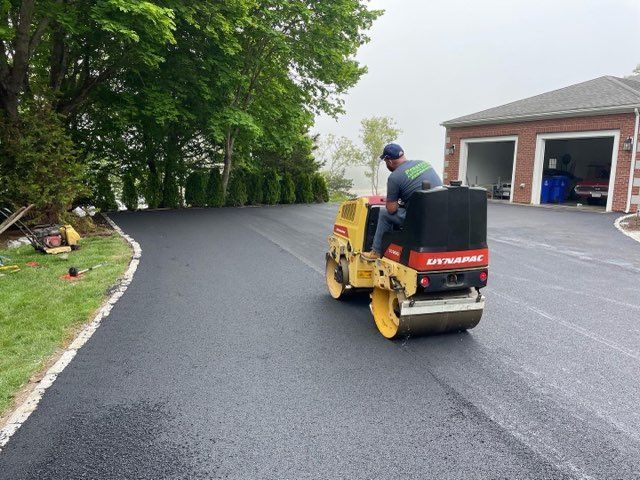 Asphalt paving service