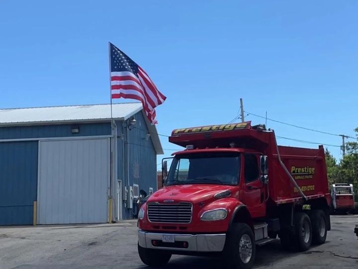 Asphalt paving service