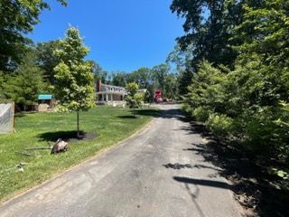 Asphalt paving service