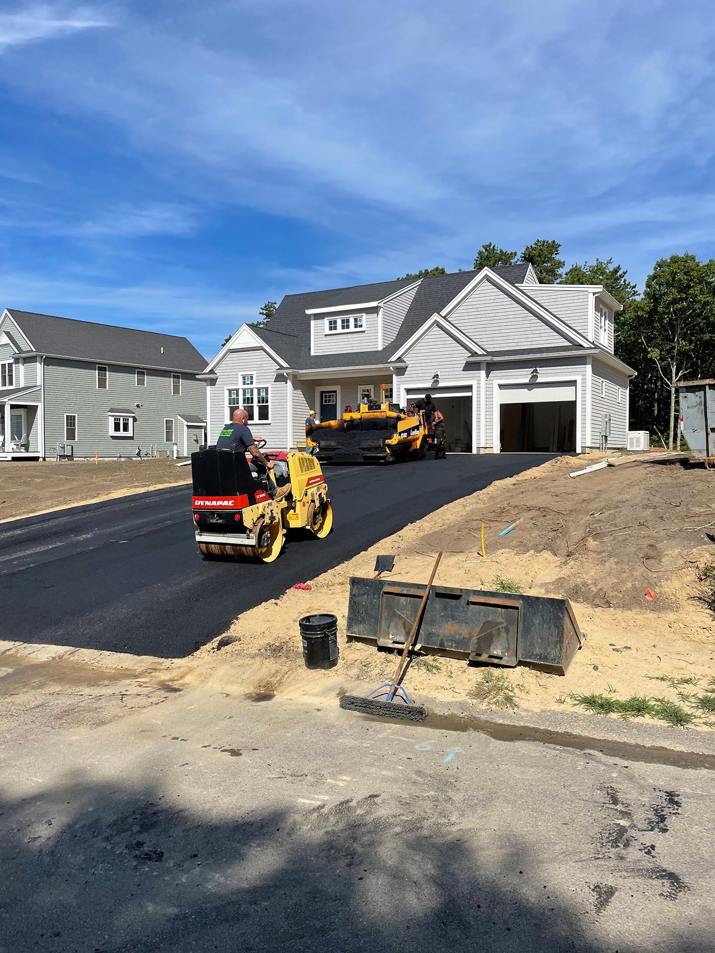 Asphalt paving service
