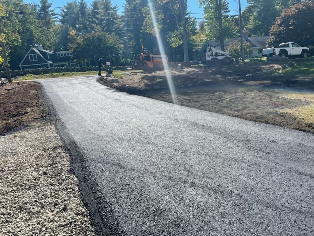 Asphalt paving service