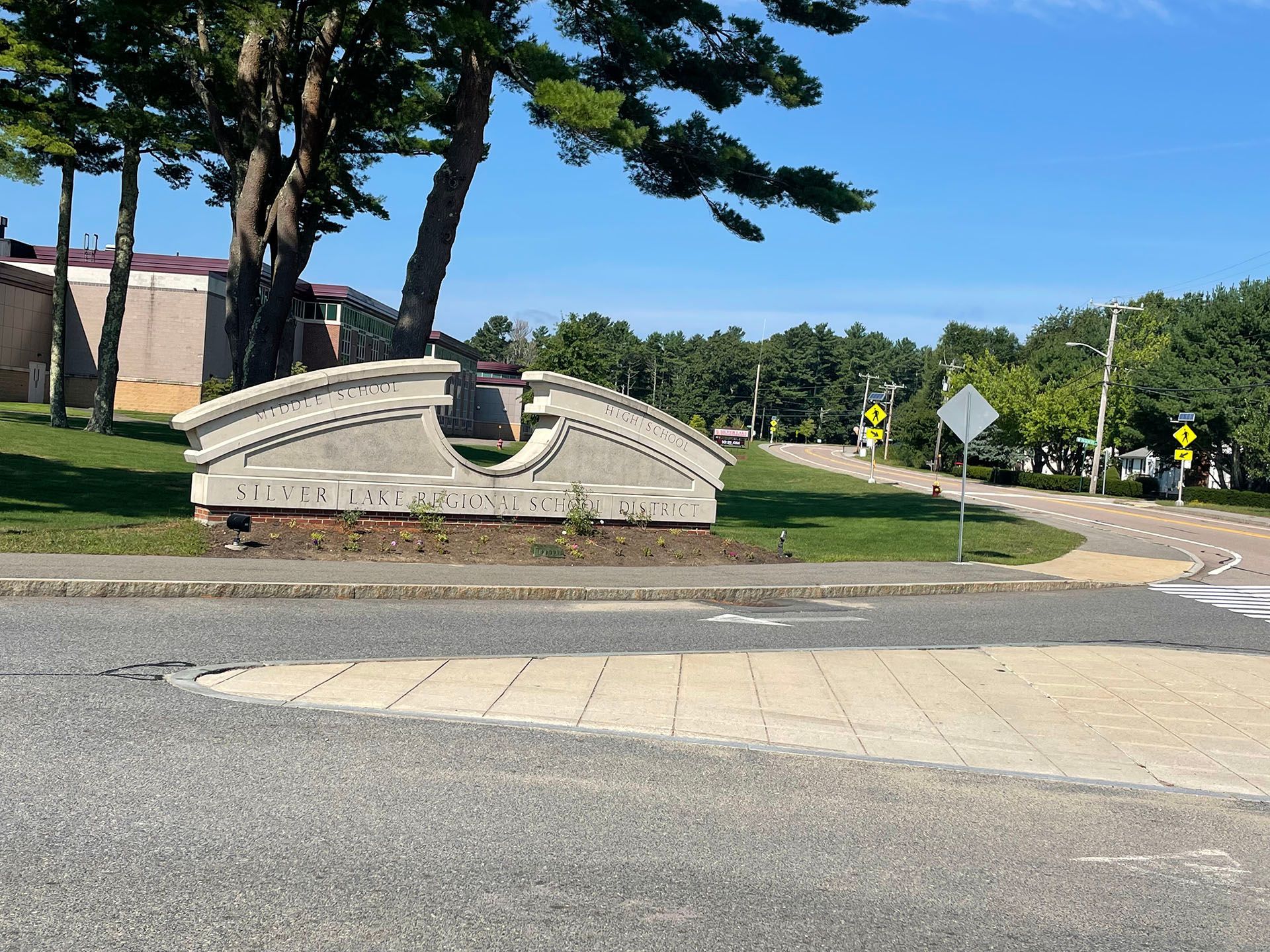 Asphalt paving service