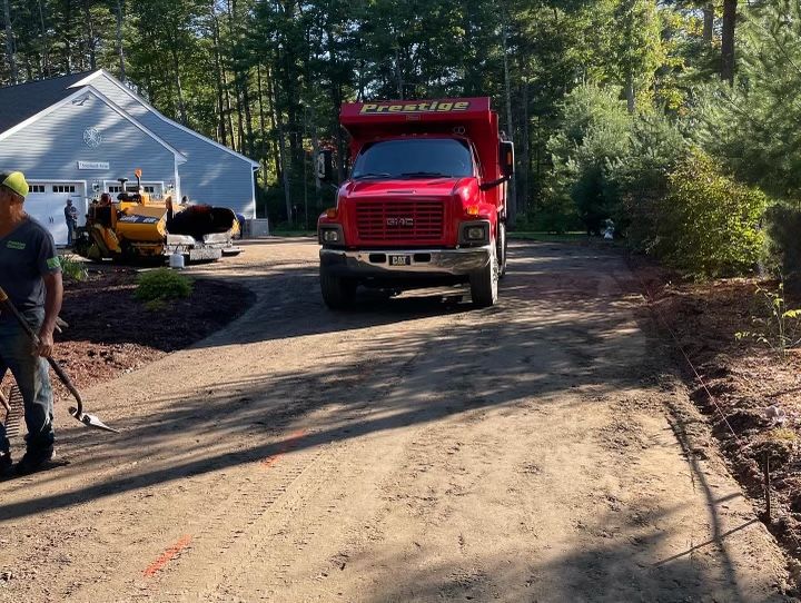 Asphalt paving service