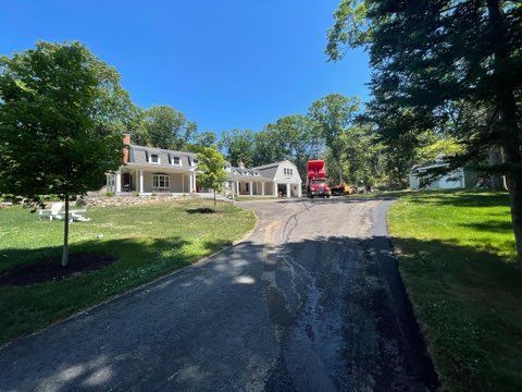 Asphalt paving service