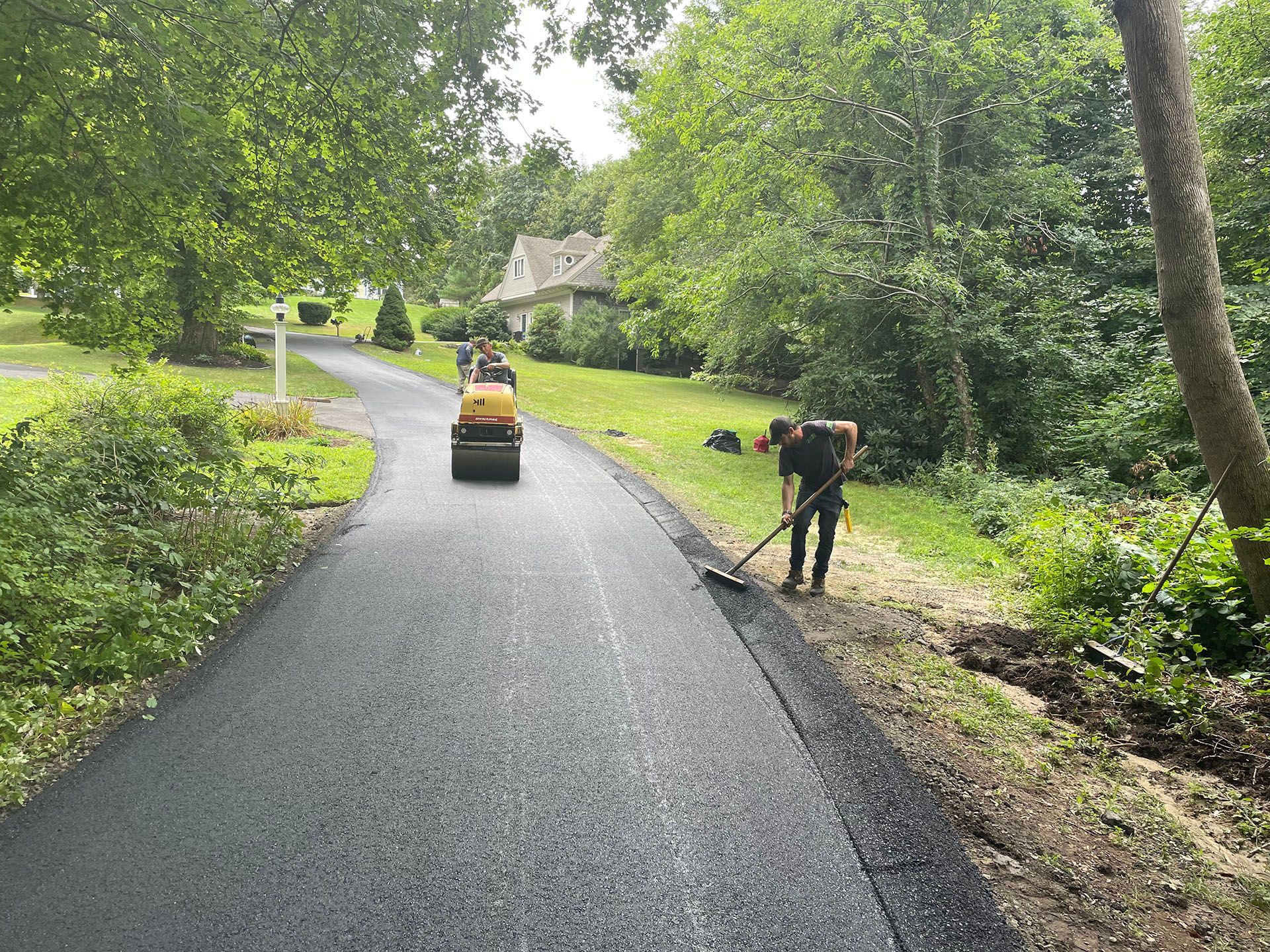 Asphalt paving service