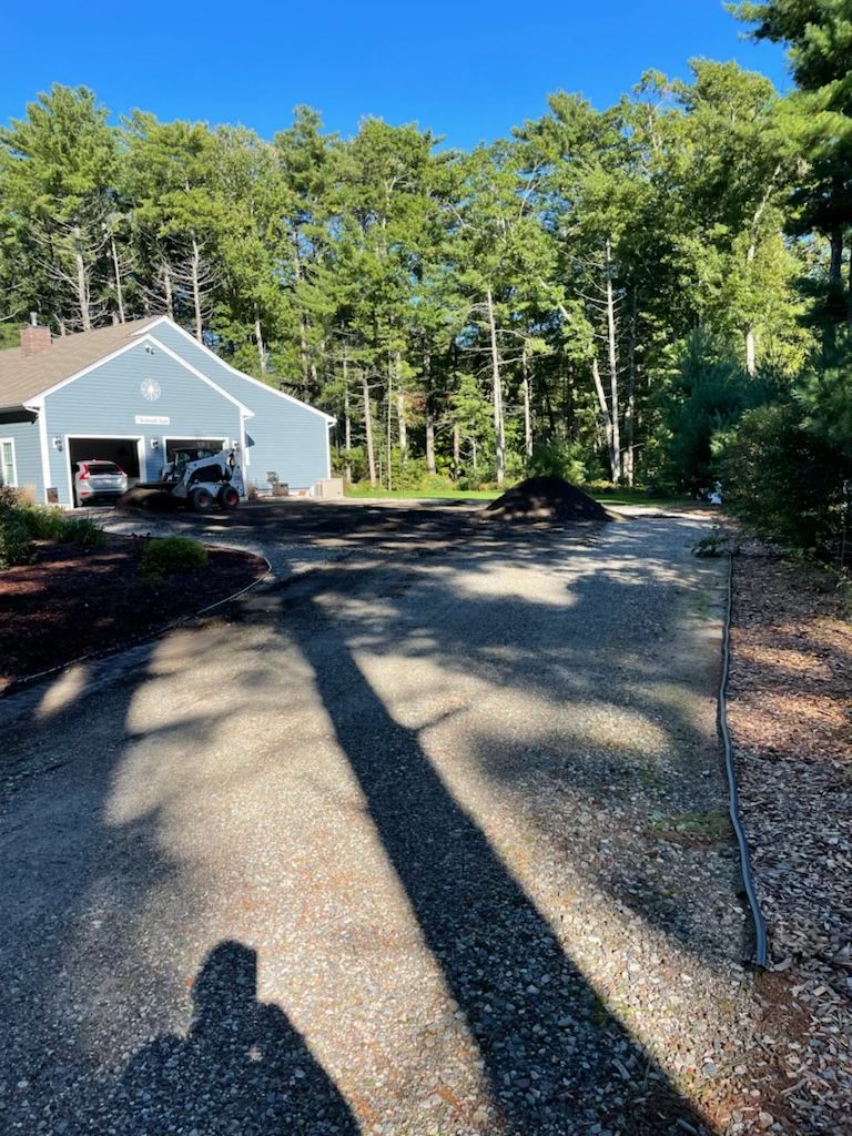 Asphalt paving service