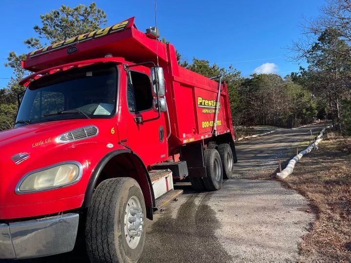 Asphalt paving service