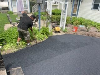 Asphalt paving service