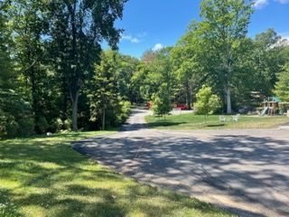 Asphalt paving service