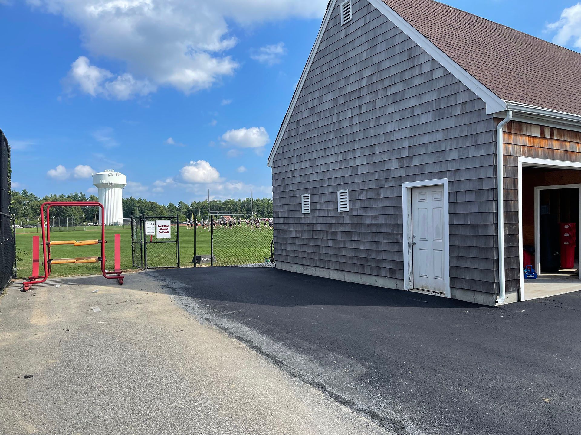 Asphalt paving service