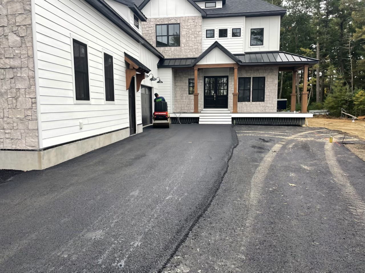 Asphalt paving service