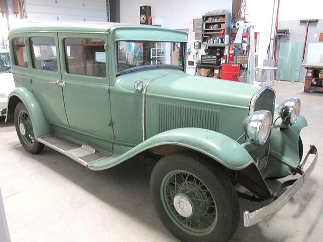 Classic car glass repair