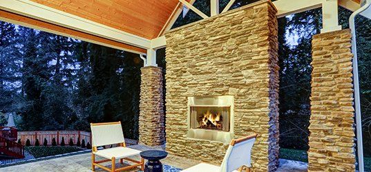 Outdoor fireplace