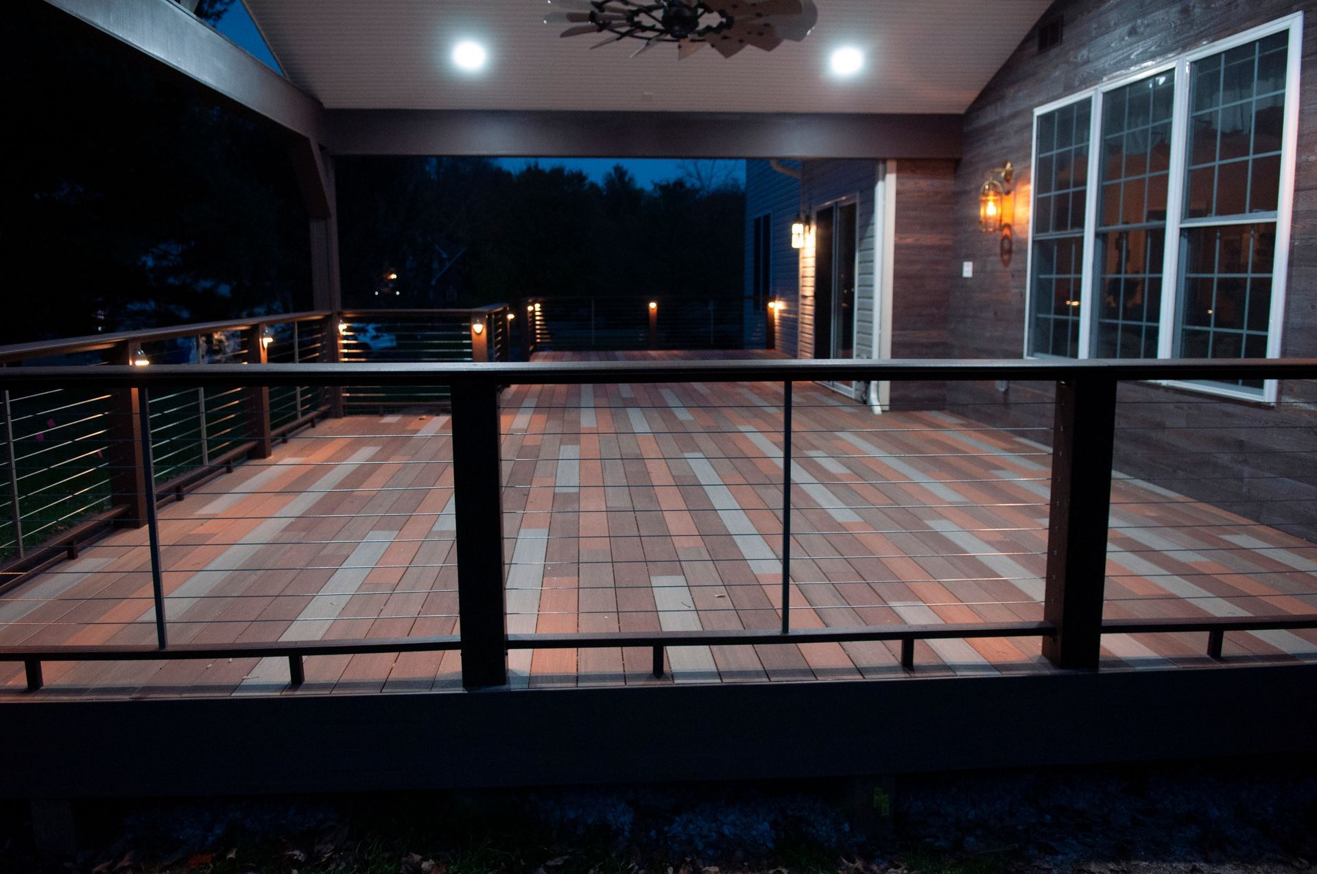 Expert backyard deck services