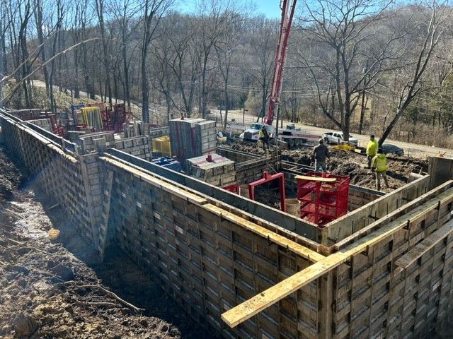Poured concrete walls installation