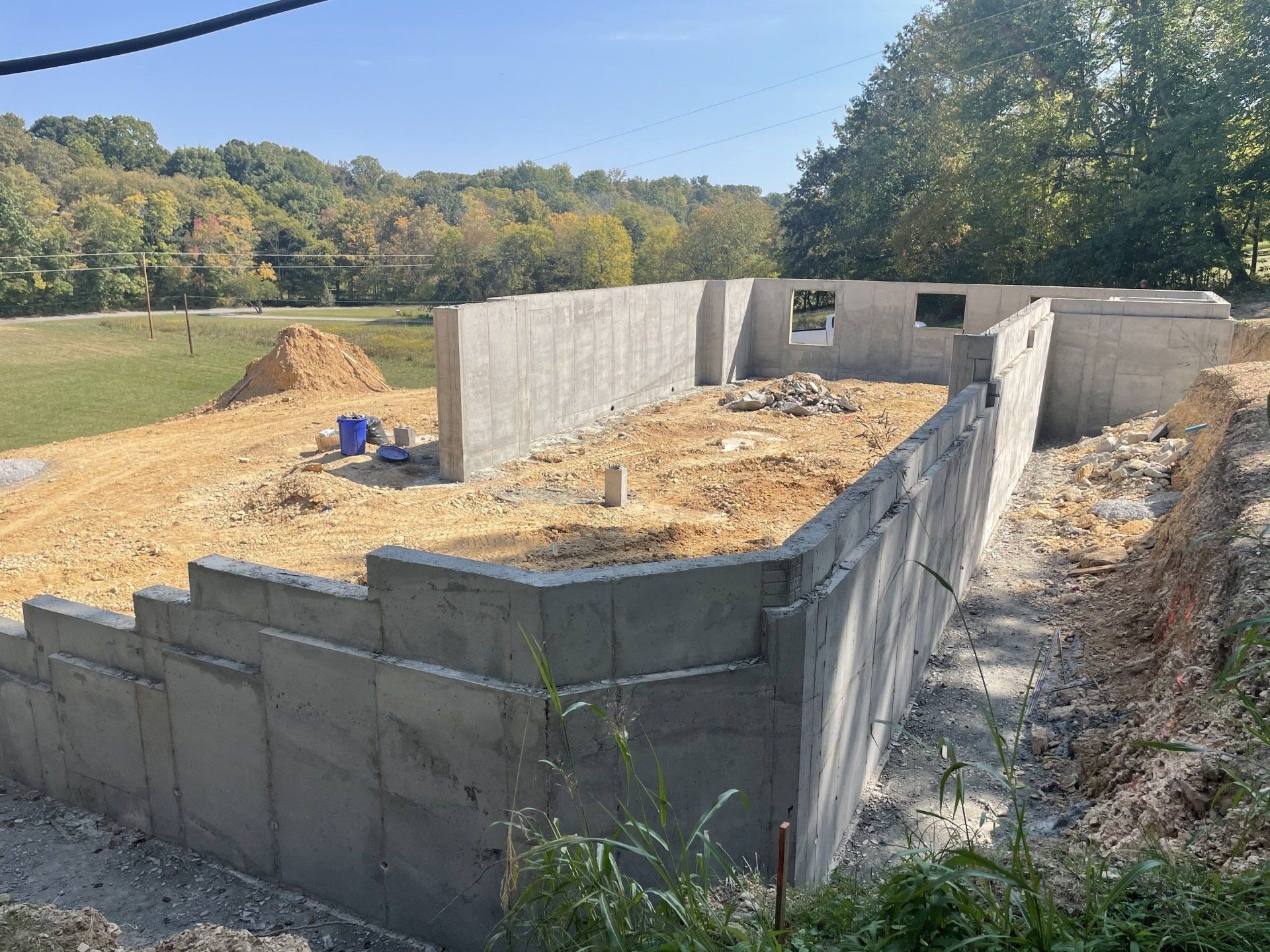 Concrete walls construction