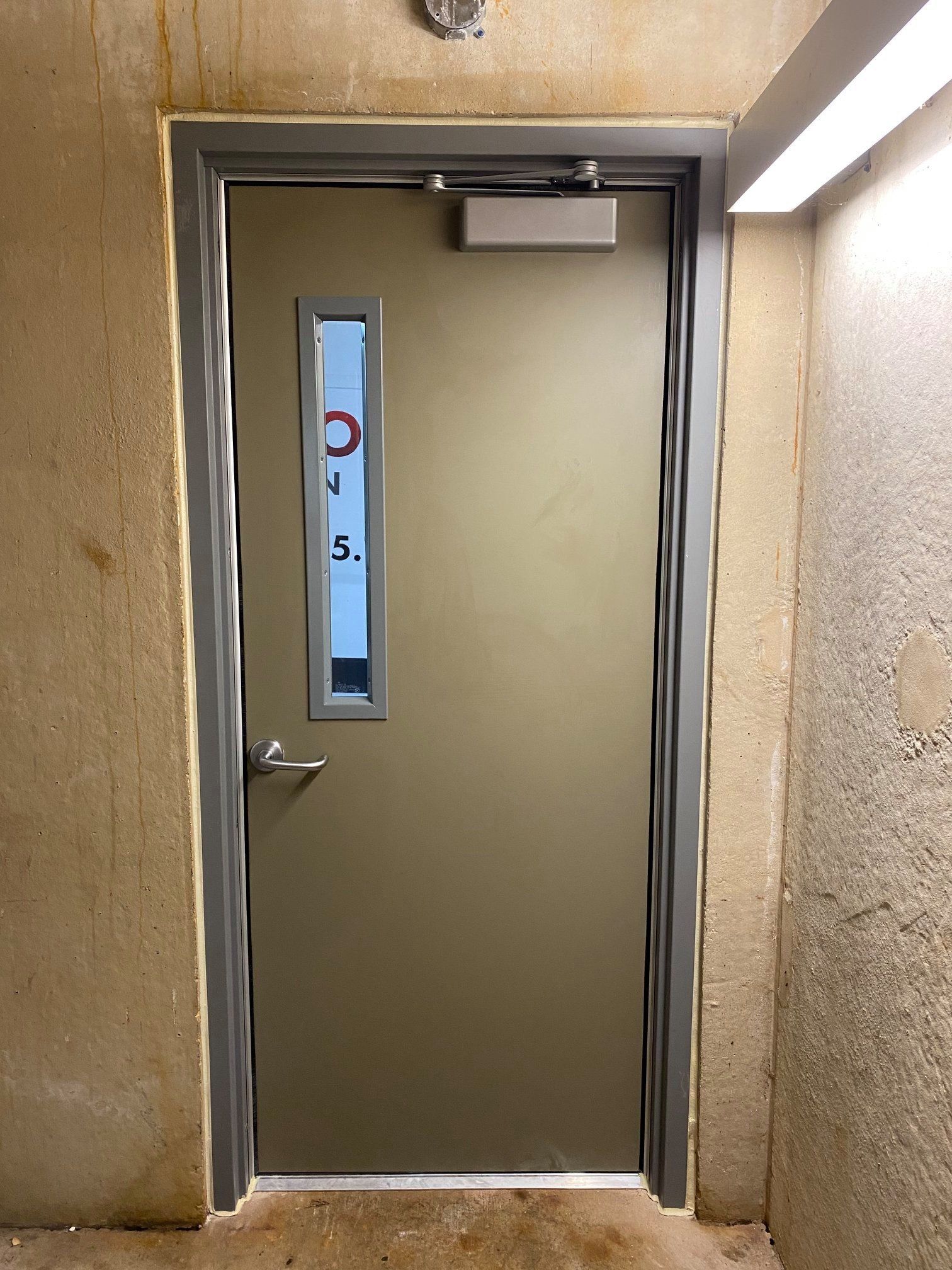 Commercial door