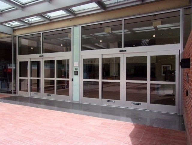 Automatic door operator