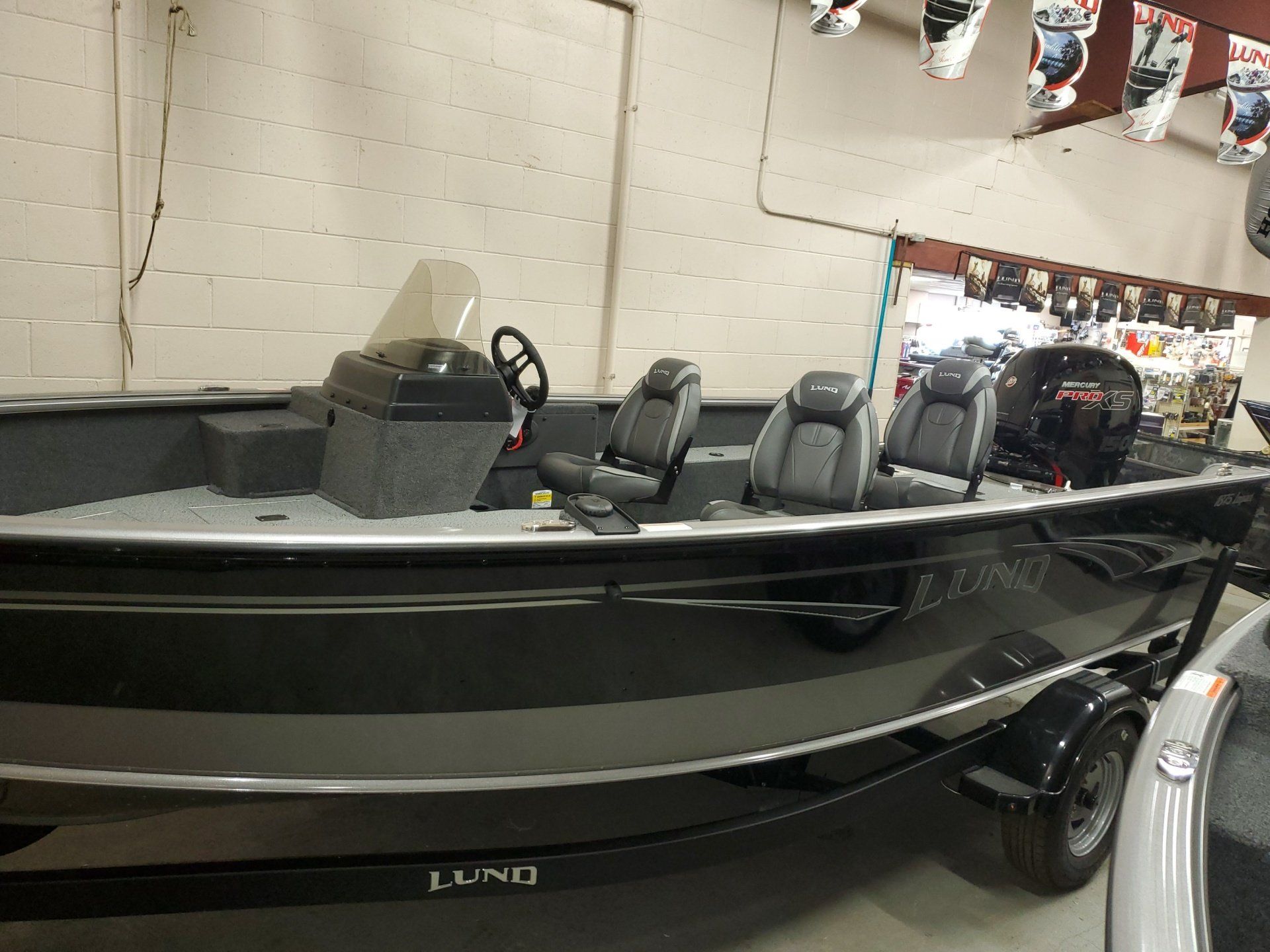 Lund Boats | Boat Dealerships | Davenport, IA