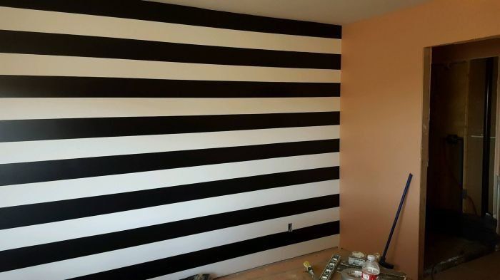 Striped Accent Wall, Interior Finishes