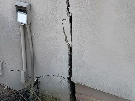 Foundation Cracks