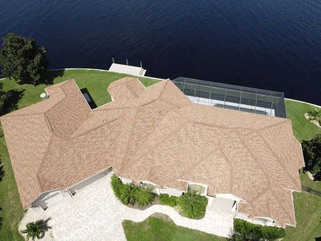 Light brown shingle roof
