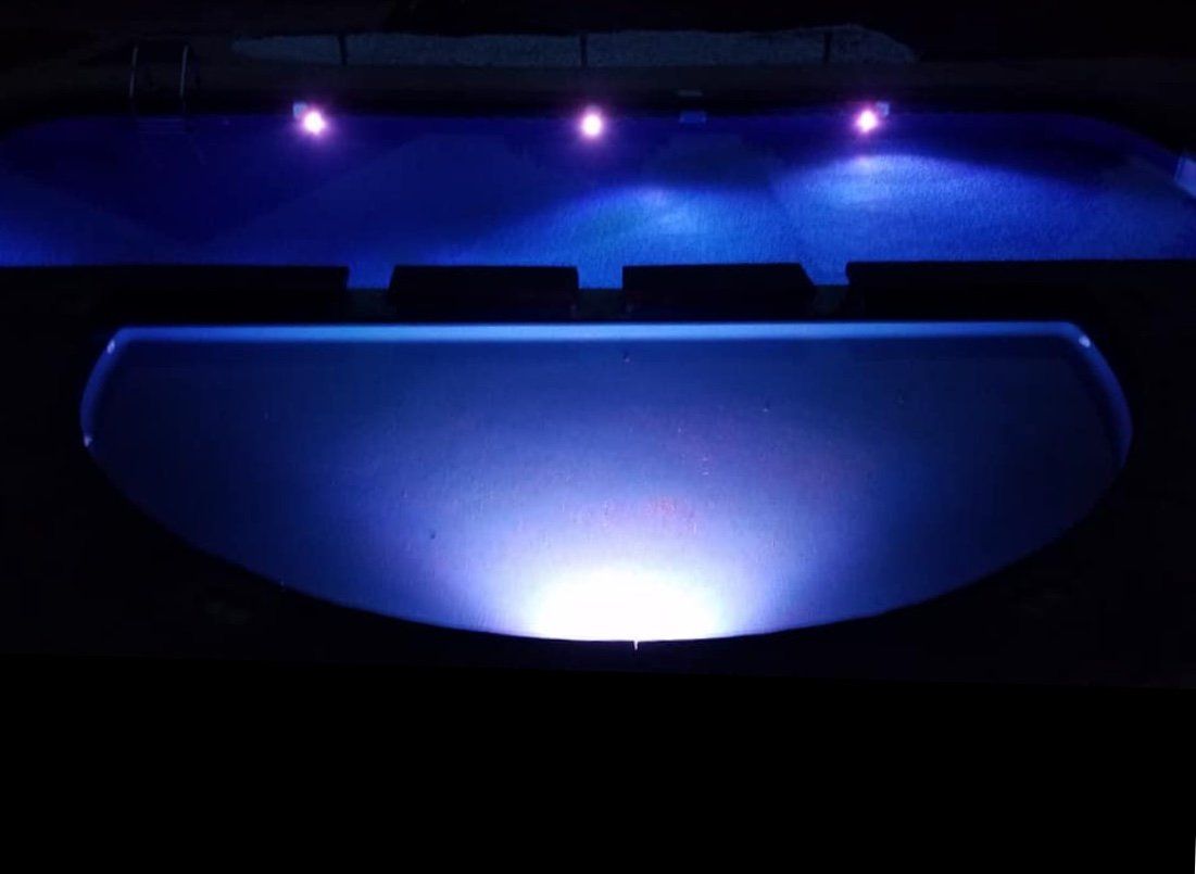 Pool light