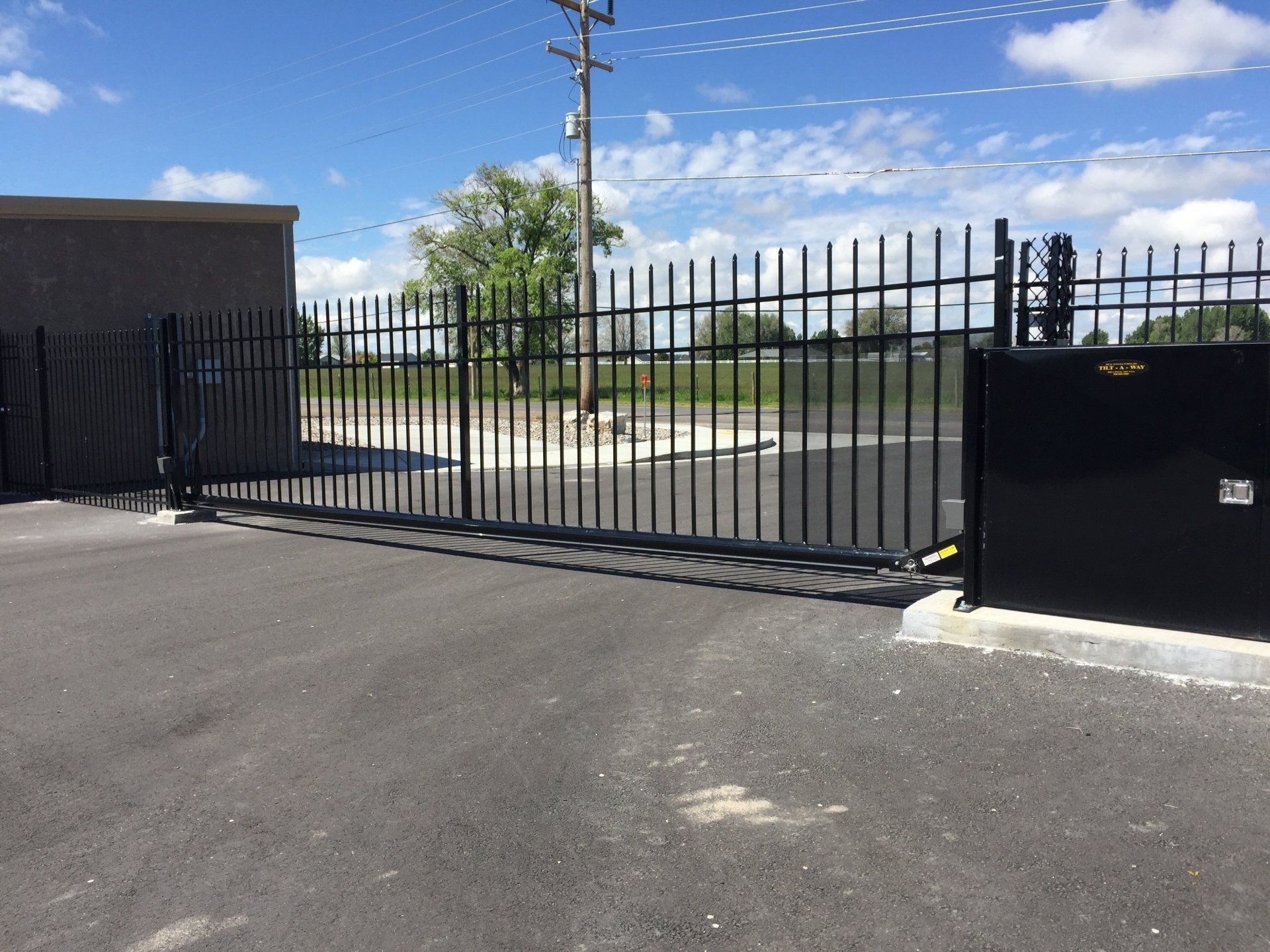 Aluminum fence and gate