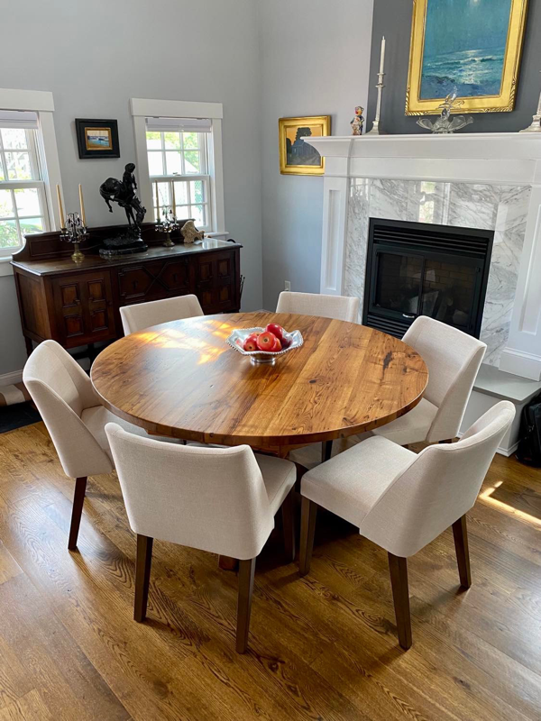 Rounded chestnut table