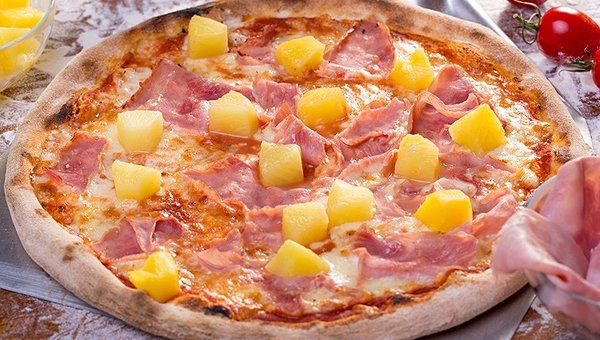 Hawaiian pizza