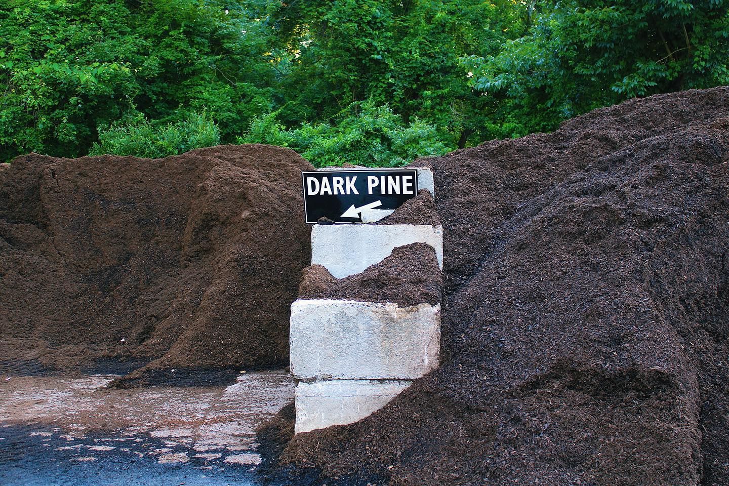 Designs By Lee Inc garden products