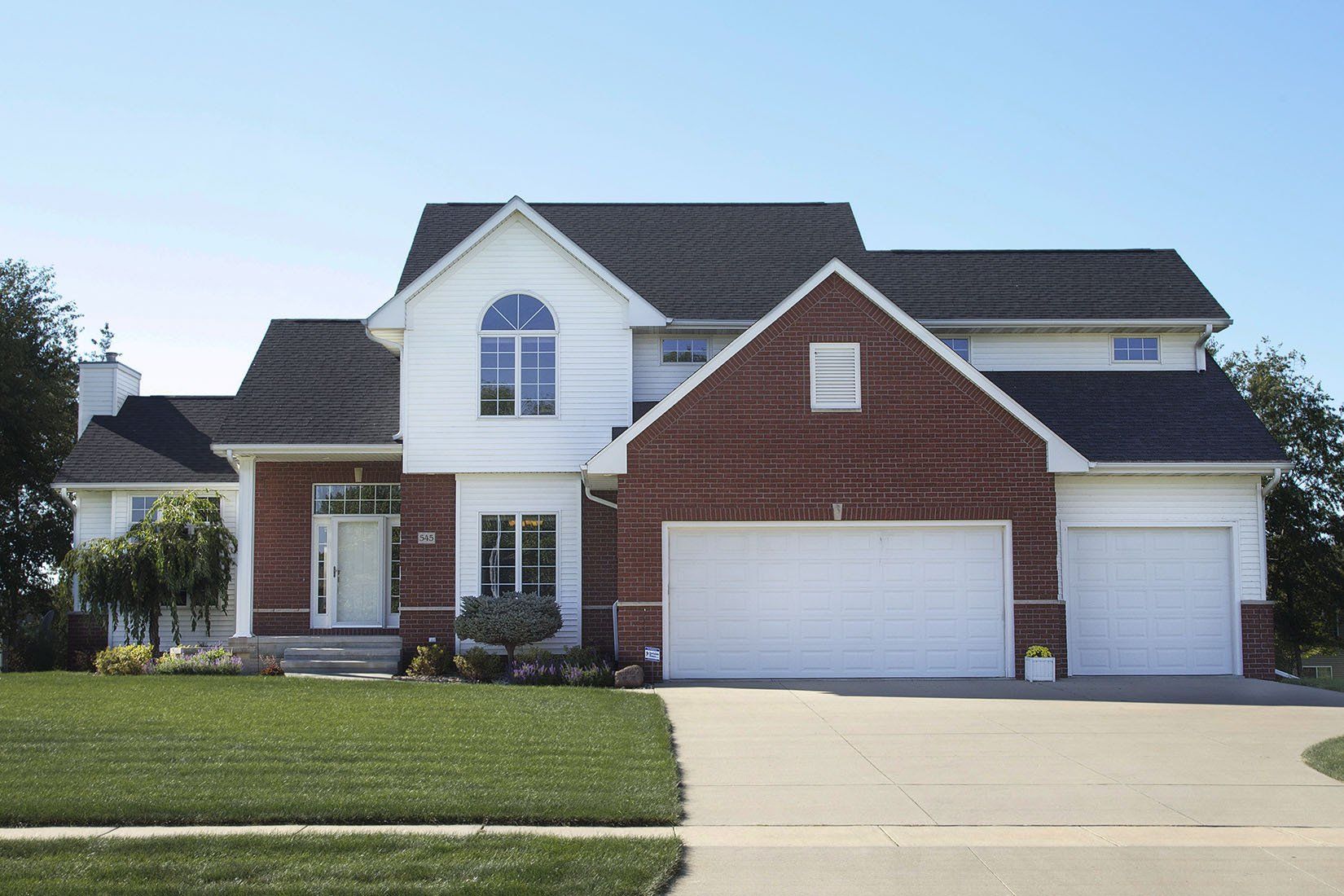 545 Evergreen Ln