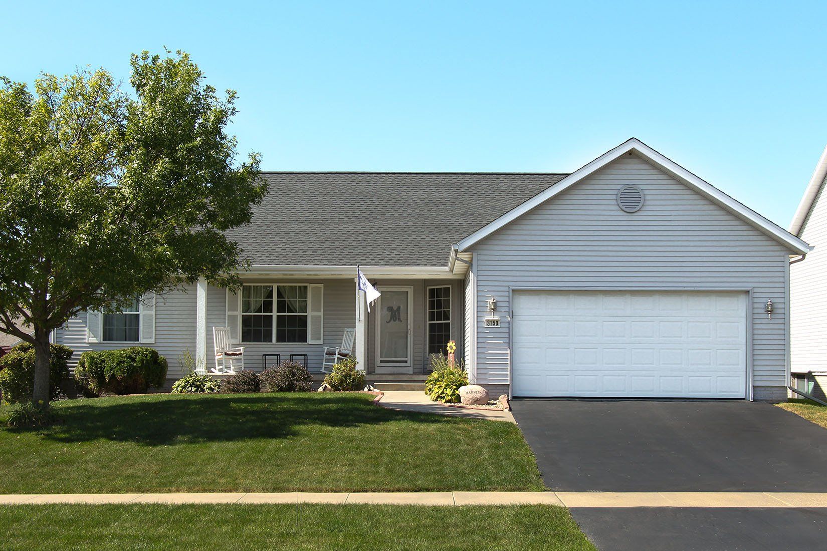 3150 Edgebrook Dr