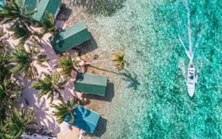 beautiful ocean in a tropical place