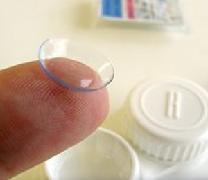 Clear contact lenses