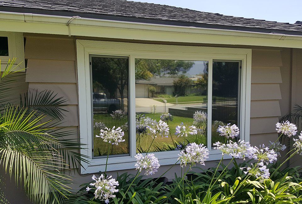 Residential glass window