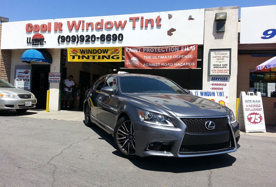 Auto tint