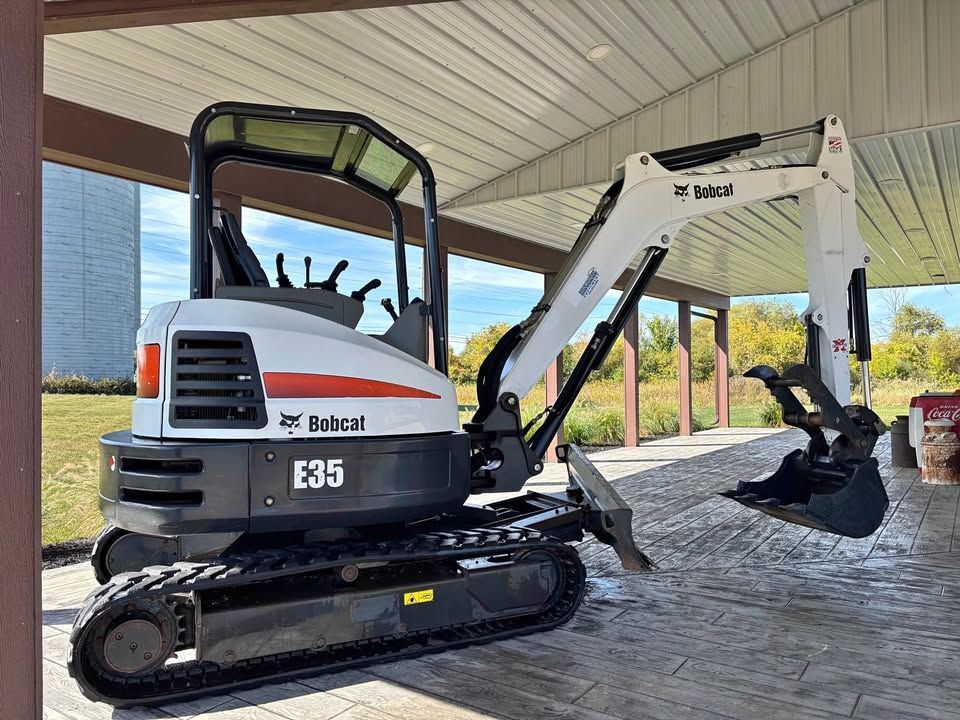 2017 angle blade bobcat e35 excavator
