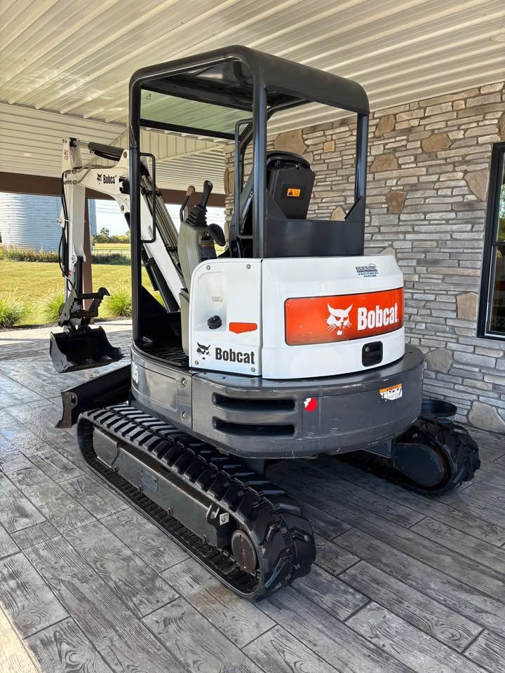 2017 angle blade bobcat e35 excavator