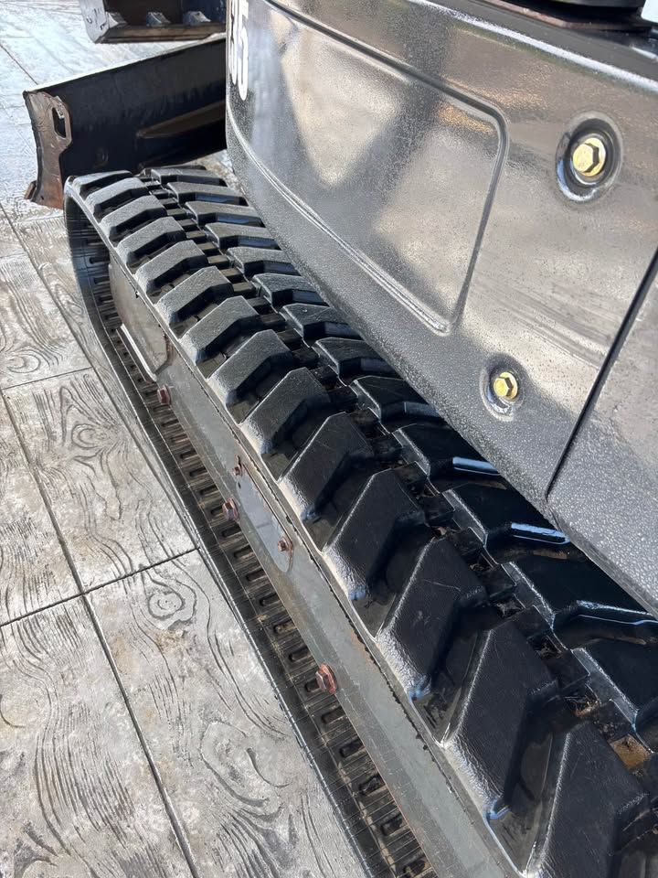 2017 angle blade bobcat e35 excavator