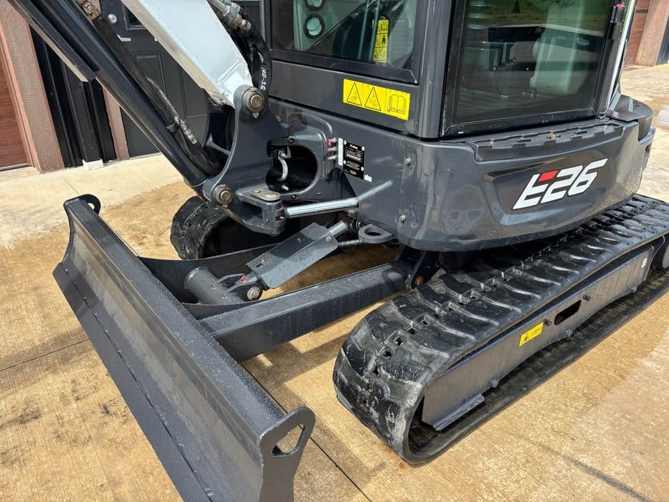 2020 bobcat e26 excavator