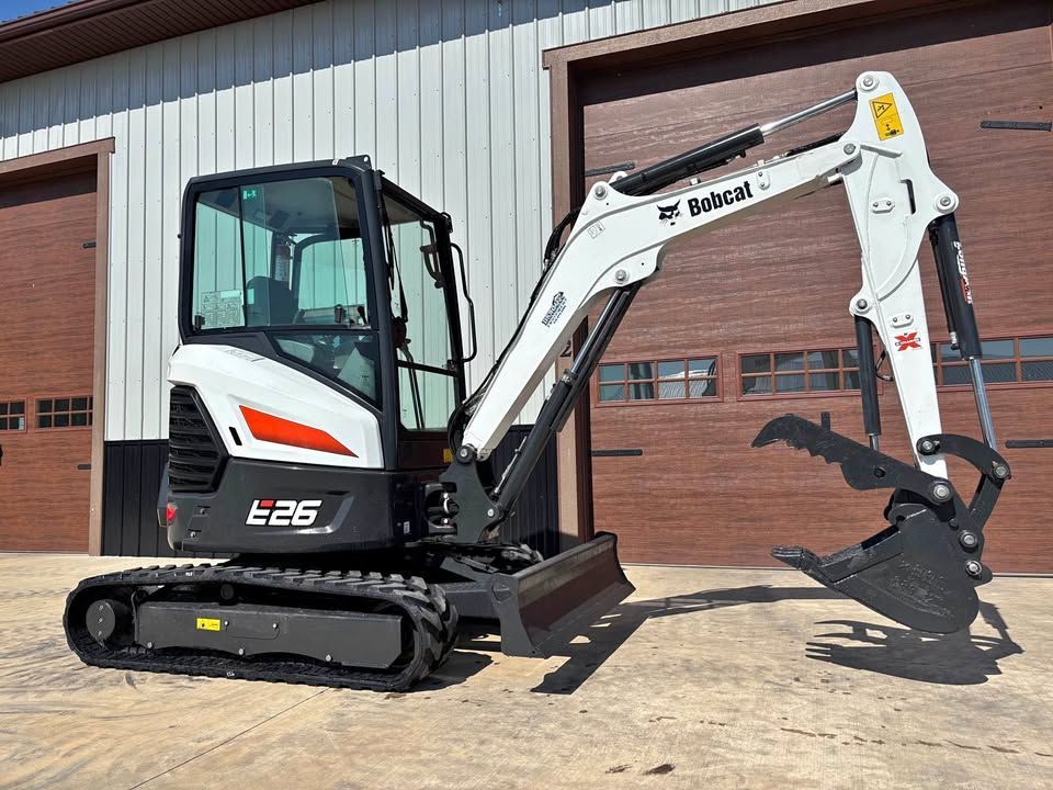 2022 bobcat e26 excavator
