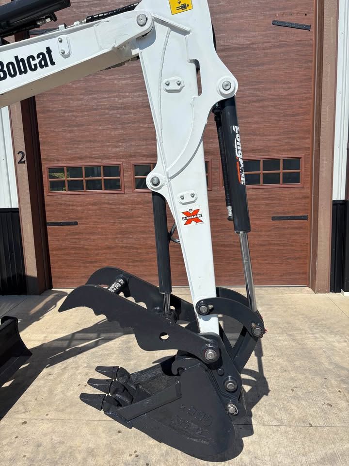 2022 bobcat e26 excavator