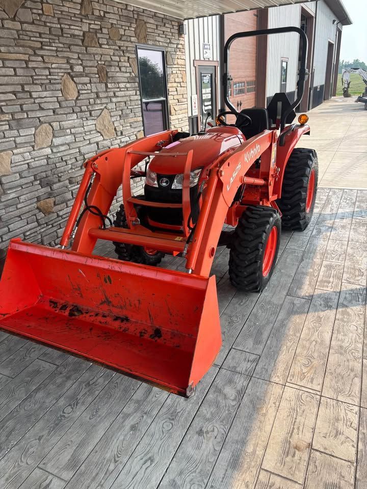 2018 kubota tractor l2501
