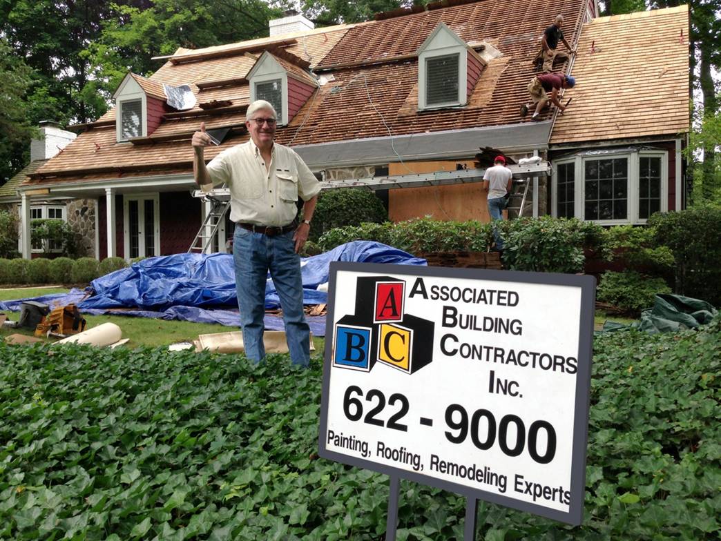 Roof worker