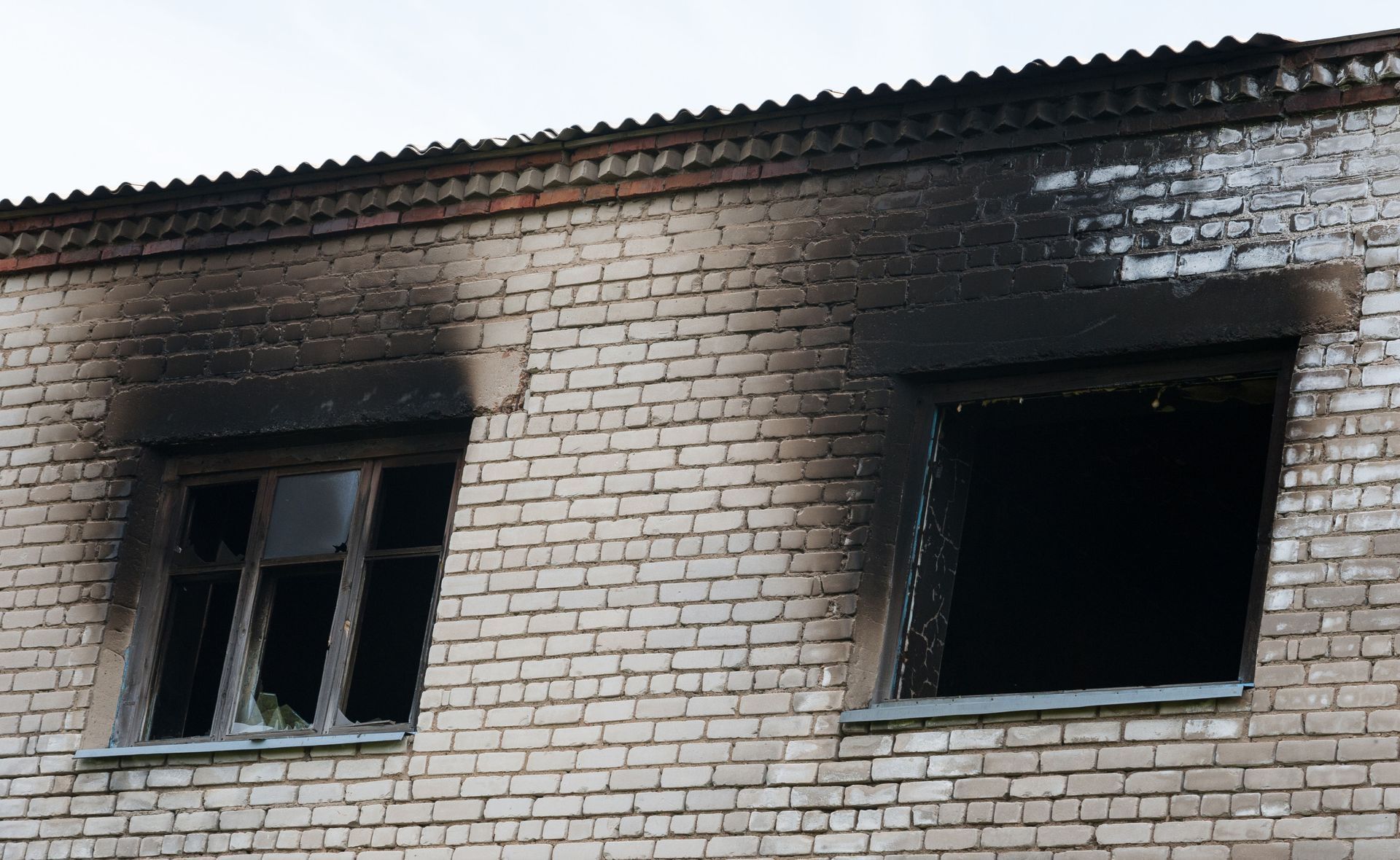 3 Ways a Damage Restoration Business Can Help With Smoke Damage