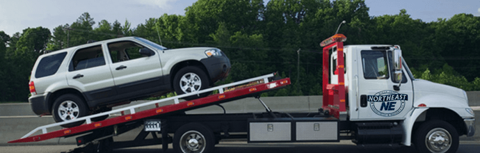 When To Use A Flatbed Towing Service