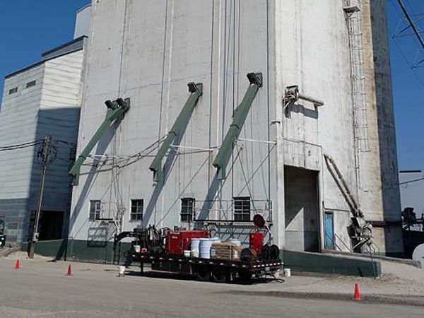 Spray foam for walls