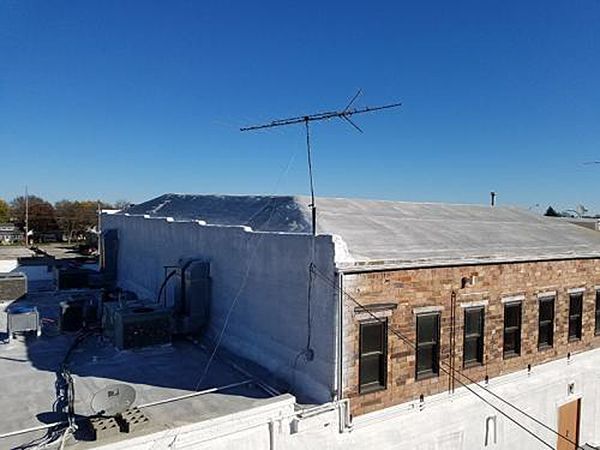 Spray foam for walls